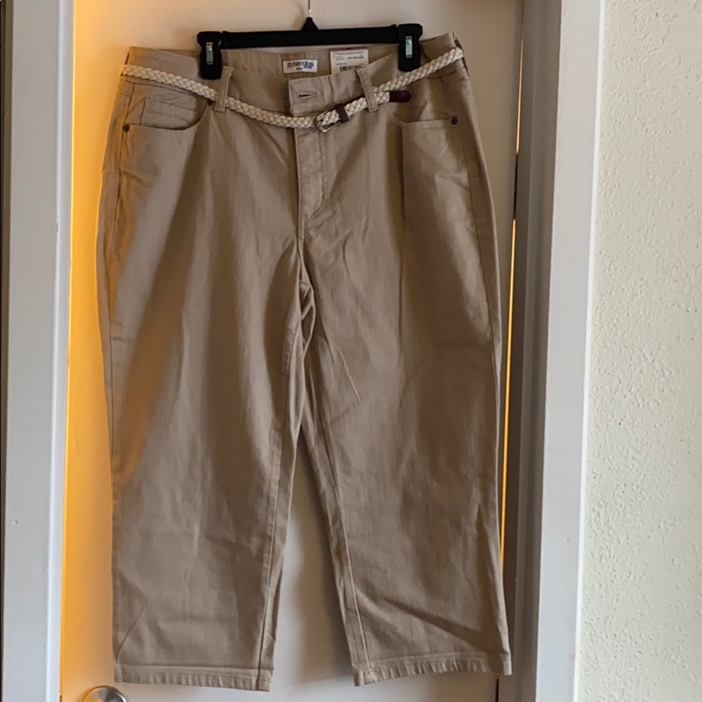 St. John’s Bay Classic Fit Capri